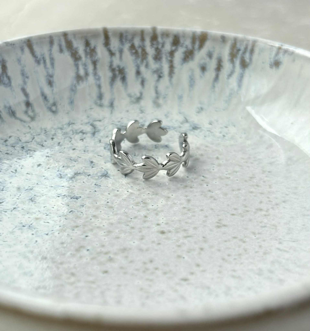 Tarnish Resistant Leaf Open Ring: Gold